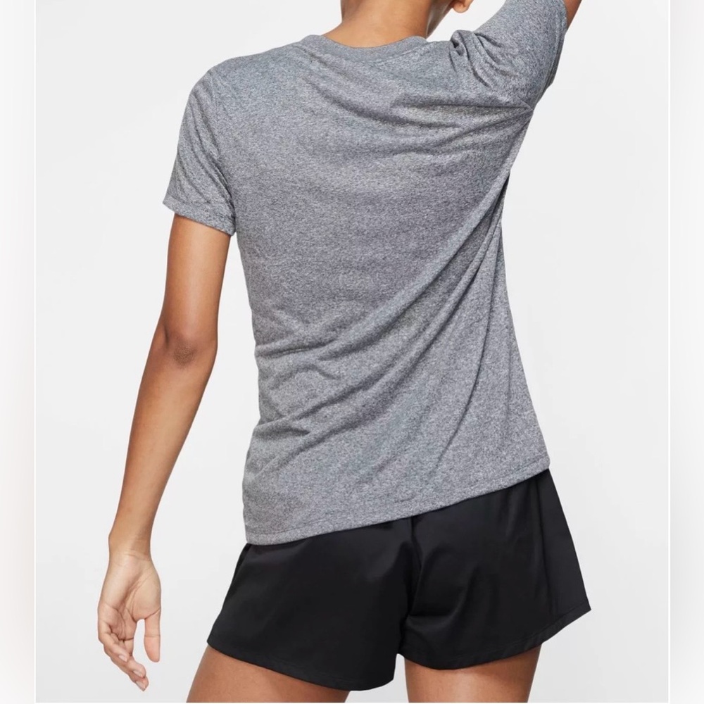 Nike Tee - Picture 2 of 7